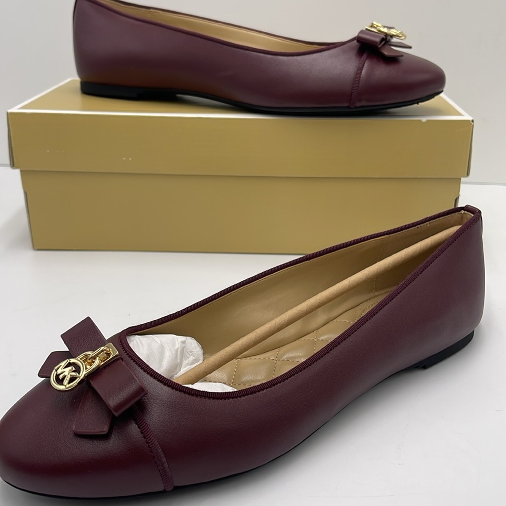 MICHAEL KORS HONEY BALLET FAUX LEATHER
49H3HNFP1L
OXBLOOD - Picture 15 of 16